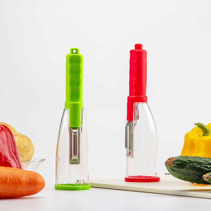 Mumma's Kitchen Fruit Peelers and Cutter